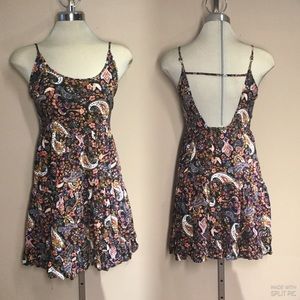 Streetwear Society Beautiful Floral Summer Open back  Mini Dress L/G